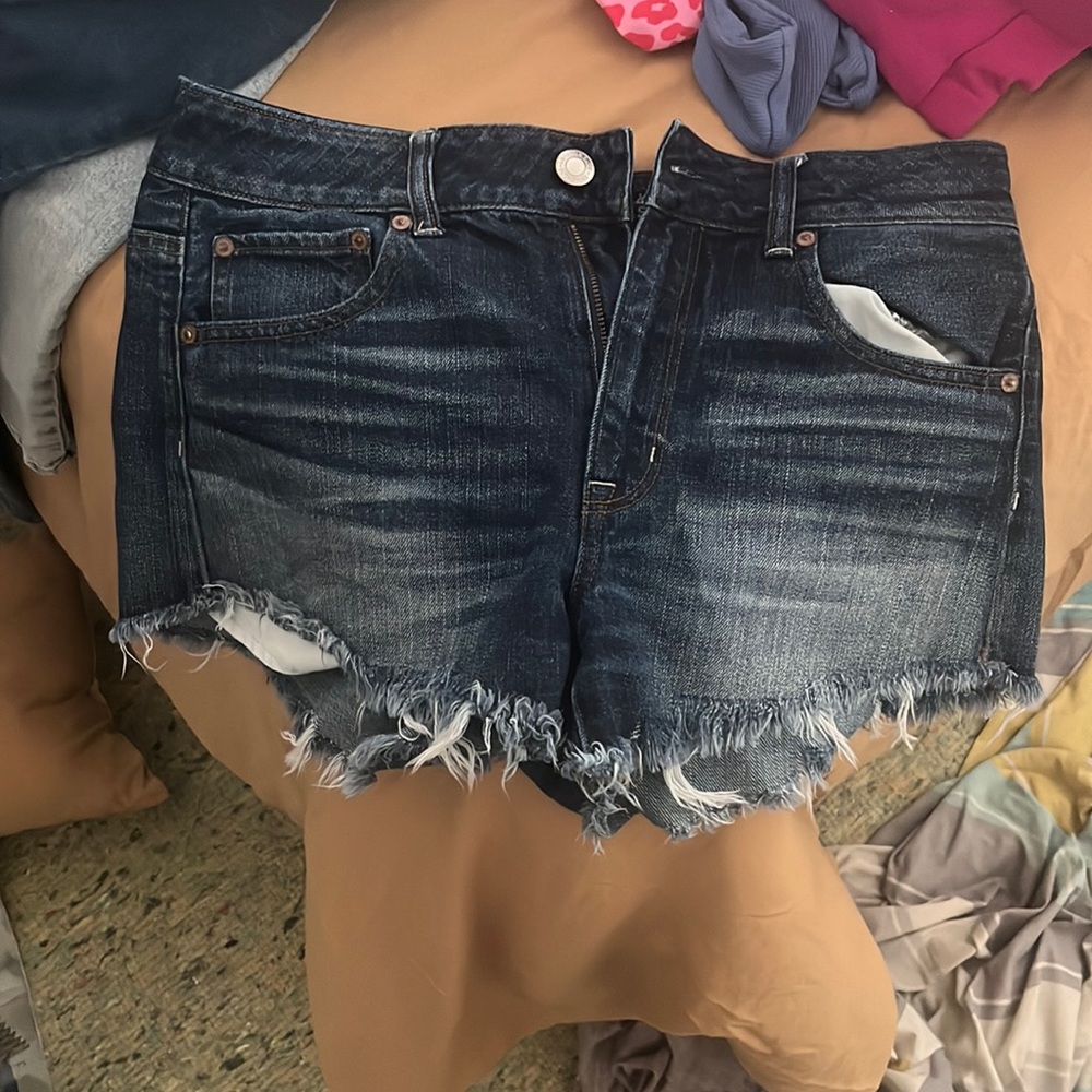 American Eagle High Rise Festival Shorts